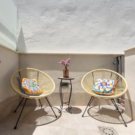 Casa Senorial Del Siglo XVIII Aparthotel เซบีญา ภายนอก รูปภาพ