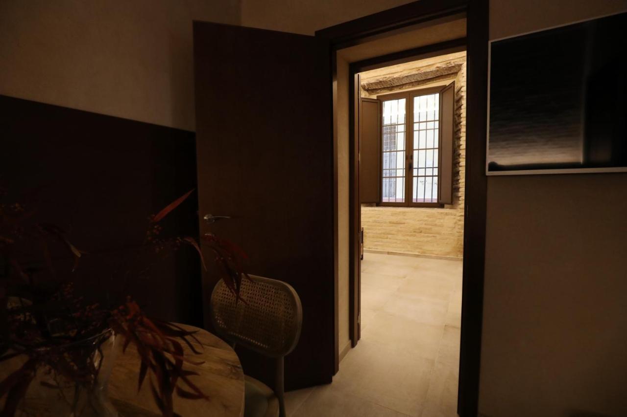 Casa Senorial Del Siglo XVIII Aparthotel เซบีญา ภายนอก รูปภาพ