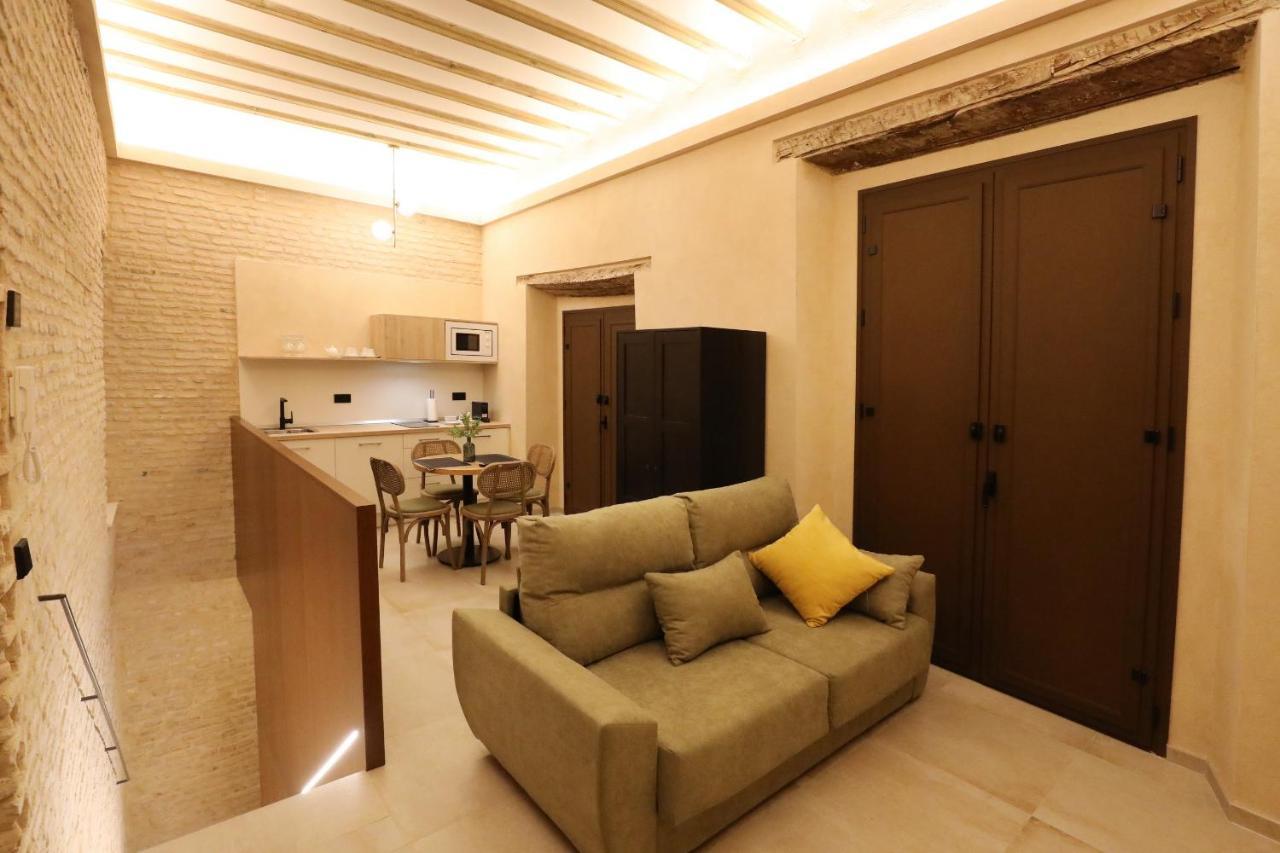 Casa Senorial Del Siglo XVIII Aparthotel เซบีญา ภายนอก รูปภาพ