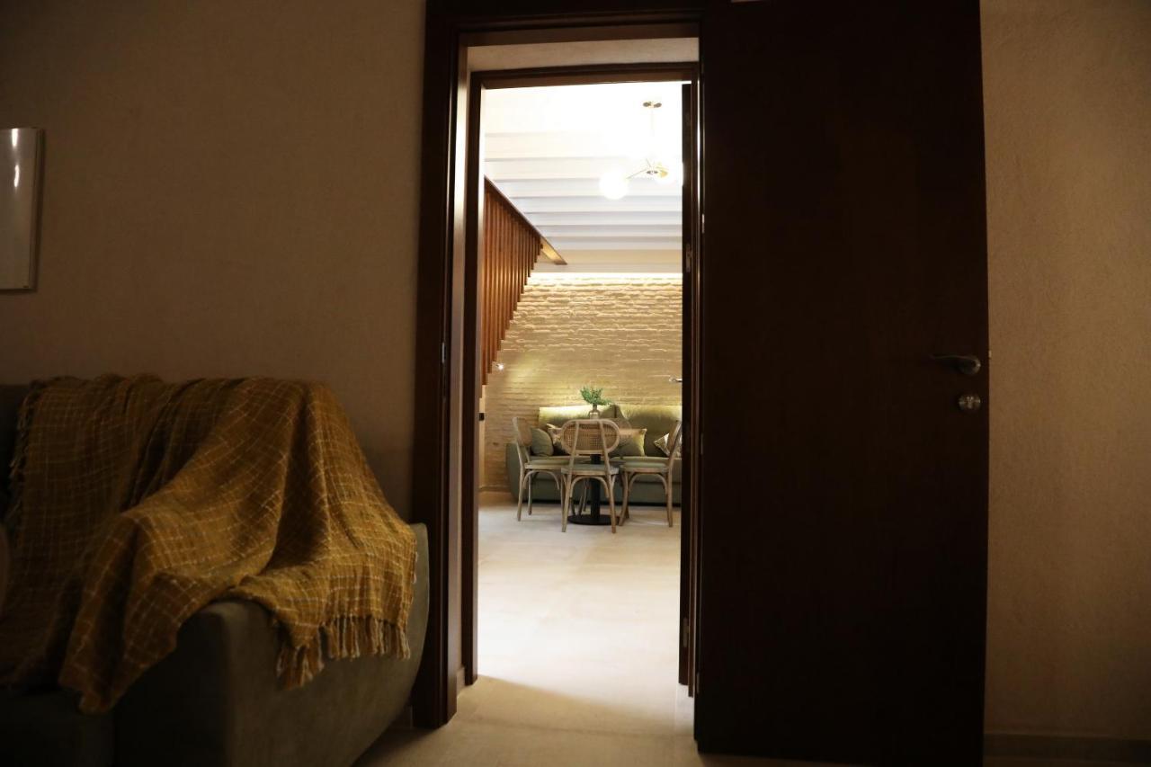 Casa Senorial Del Siglo XVIII Aparthotel เซบีญา ภายนอก รูปภาพ