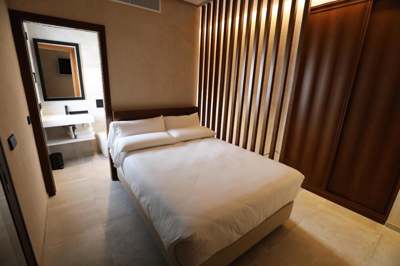 Casa Senorial Del Siglo XVIII Aparthotel เซบีญา ภายนอก รูปภาพ