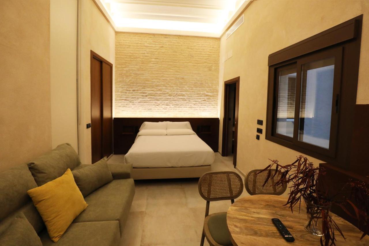 Casa Senorial Del Siglo XVIII Aparthotel เซบีญา ภายนอก รูปภาพ