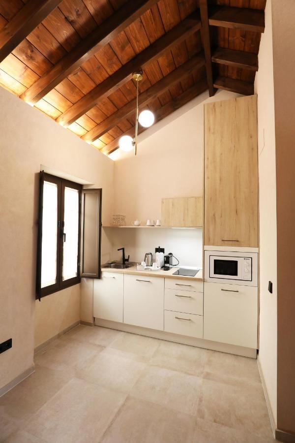 Casa Senorial Del Siglo XVIII Aparthotel เซบีญา ภายนอก รูปภาพ