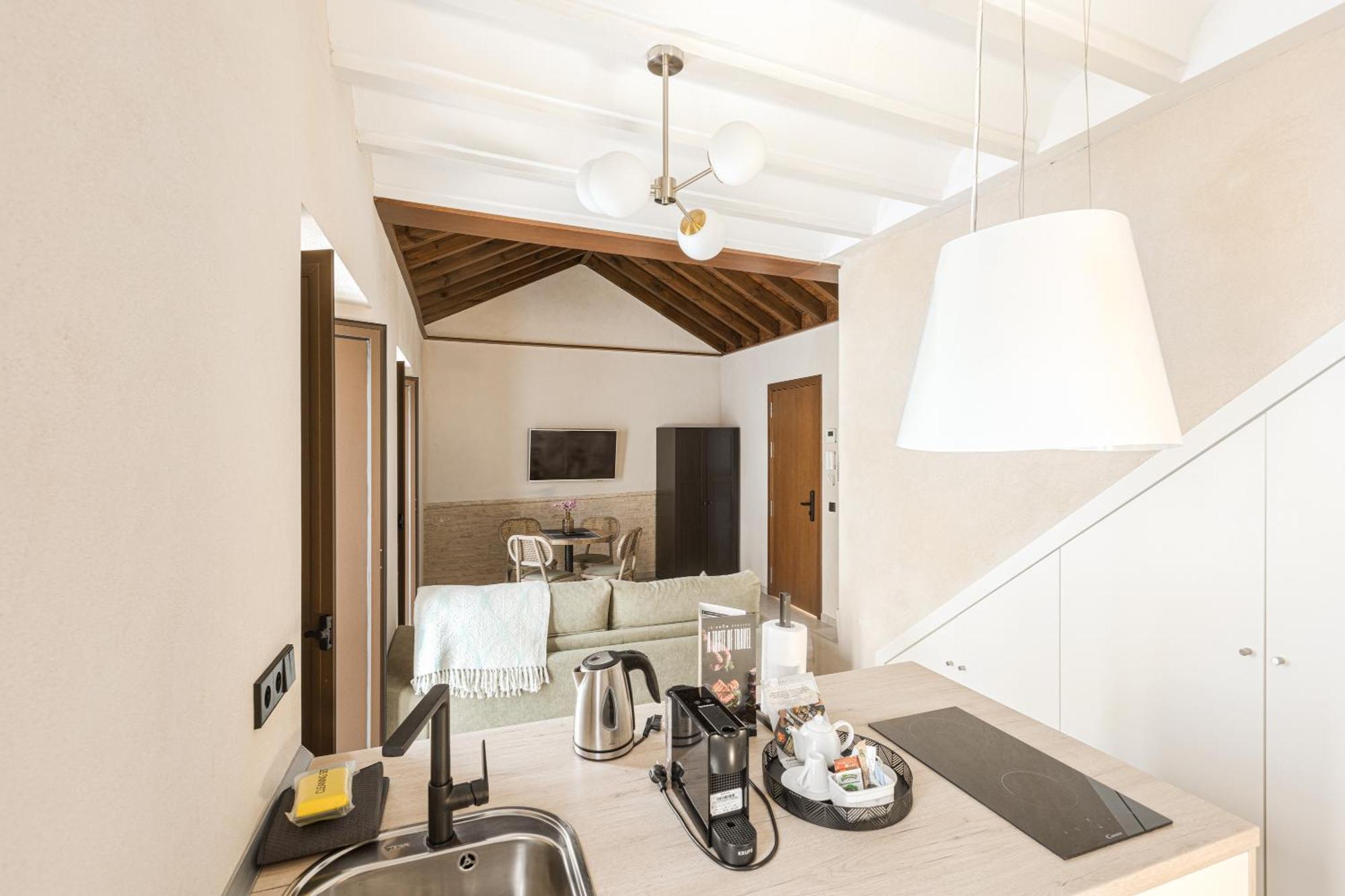 Casa Senorial Del Siglo XVIII Aparthotel เซบีญา ภายนอก รูปภาพ