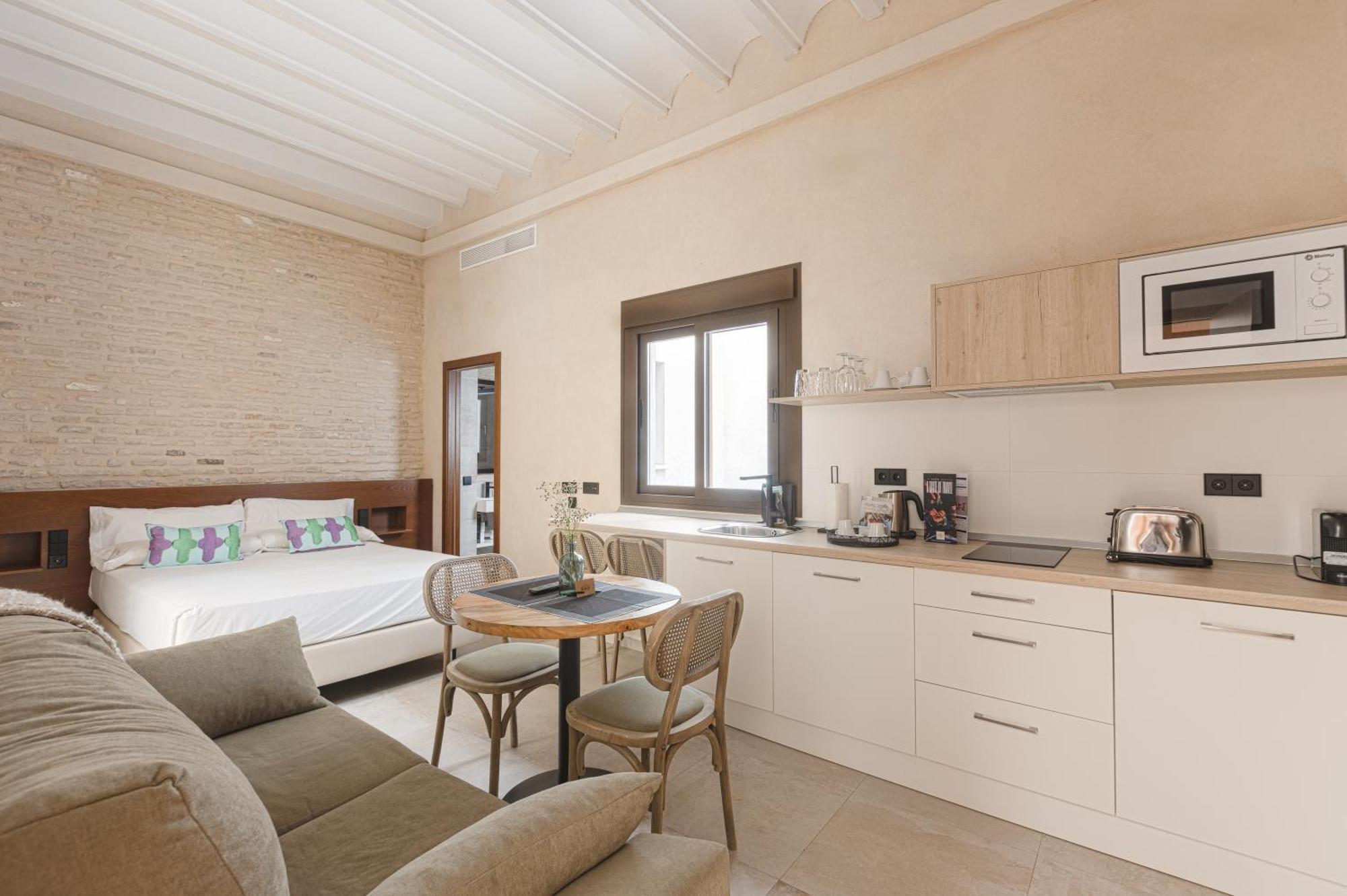Casa Senorial Del Siglo XVIII Aparthotel เซบีญา ภายนอก รูปภาพ